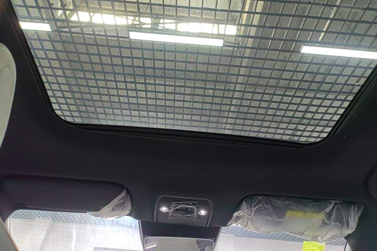 Used BYD Seal 06 New Energy 2024 DM-i 120KM Luxury Model Headliner