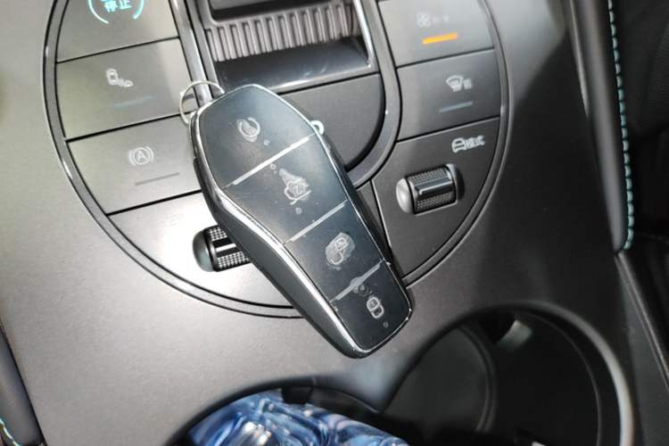 Used BYD Seal 06 New Energy 2024 DM-i 120KM Luxury Model Interior 1