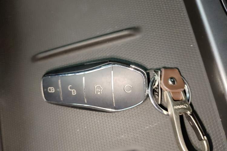 Used BYD Seal 06 New Energy 2024 DM-i 80KM Prestige Model Interior 1