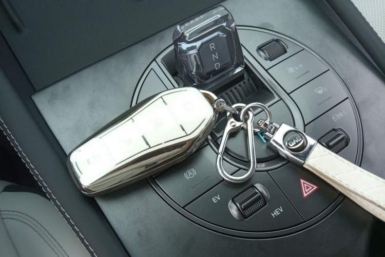 Used BYD Seal 06 New Energy 2024 DM-i 80KM Prestige Model Interior 1