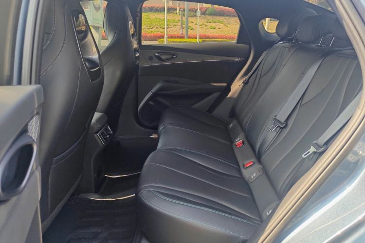 Used BYD Seal 06 New Energy 2024 DM-i 80KM Prestige Model Interior 2