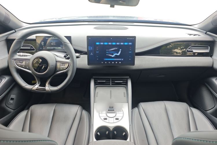 Used BYD Seal 06 New Energy 2024 DM-i 120KM Luxury Model Interior 4