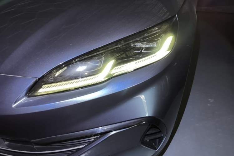 Used BYD Seal 06 New Energy 2024 DM-i 80KM Prestige Model Left Front Headlight