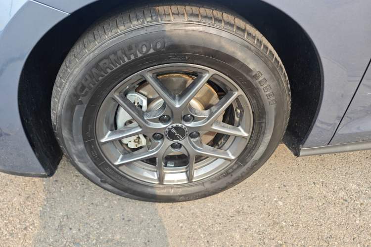 Used BYD Seal 06 New Energy 2024 DM-i 80KM Luxury Model Left Front Wheel Hub