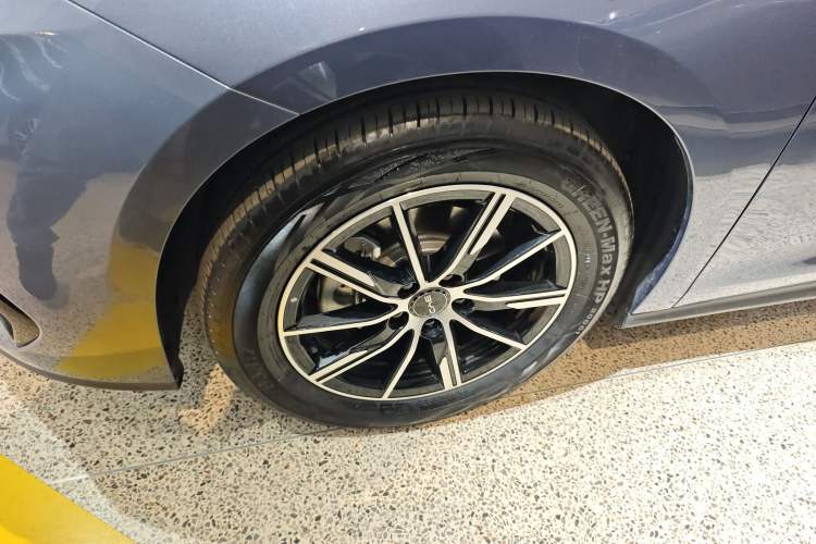 Used BYD Seal 06 New Energy 2024 DM-i 120KM Prestige Model Left Front Wheel Hub