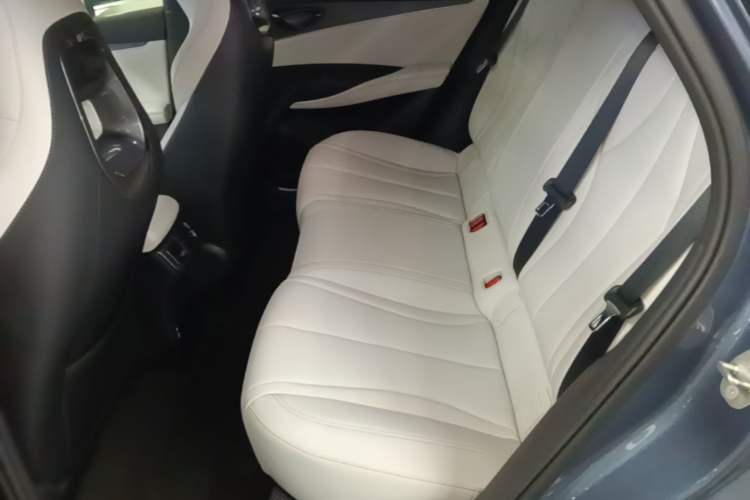 Used BYD Seal 06 New Energy 2024 DM-i 80KM Prestige Model Left Rear Seat