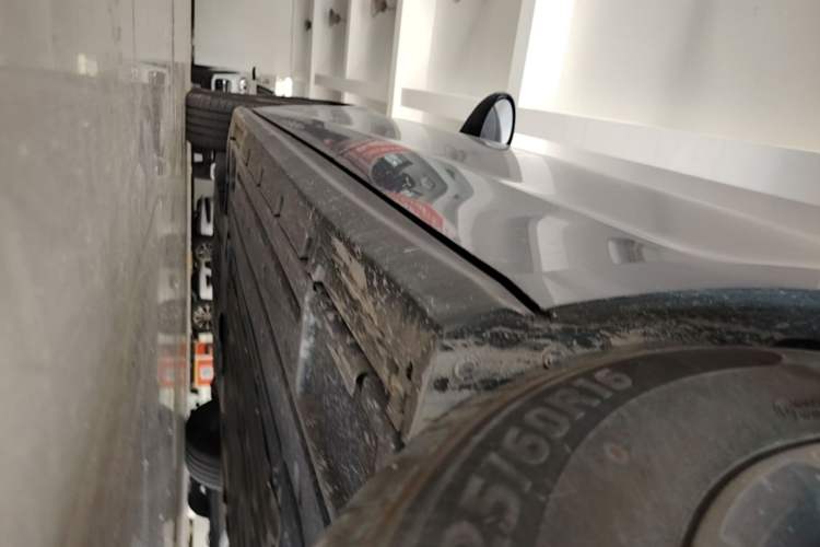 Used BYD Seal 06 New Energy 2024 DM-i 80KM Luxury Model Left Side Sill