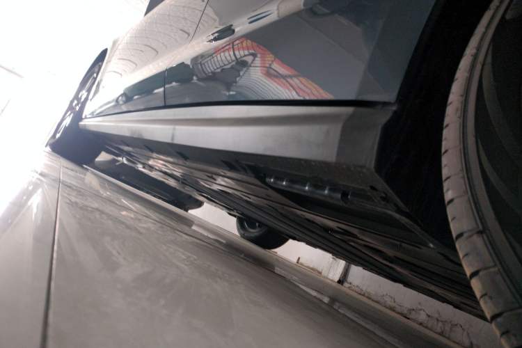 Used BYD Seal 06 New Energy 2024 DM-i 120KM Prestige Model Left Side Sill