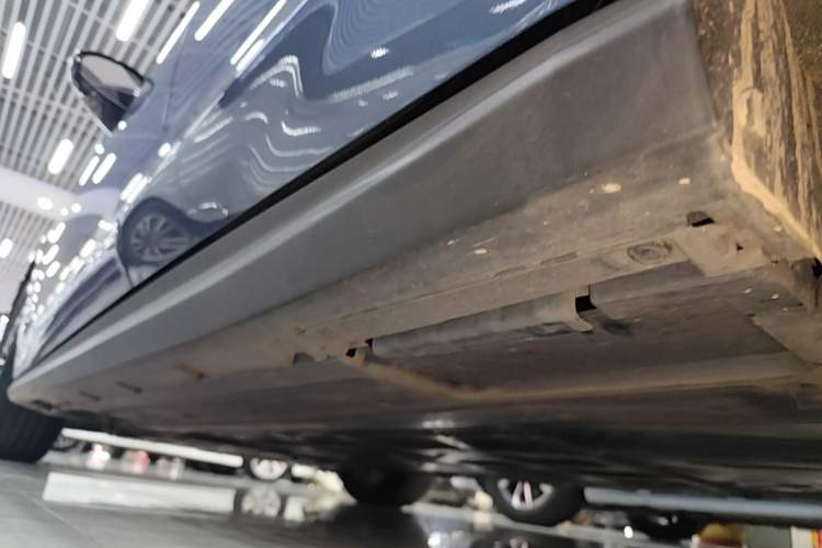 Used BYD Seal 06 New Energy 2024 DM-i 80KM Prestige Model Left Side Sill