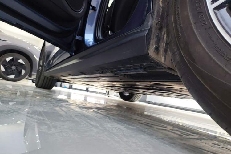 Used BYD Seal 06 New Energy 2024 DM-i 80KM Prestige Model Left Side Sill