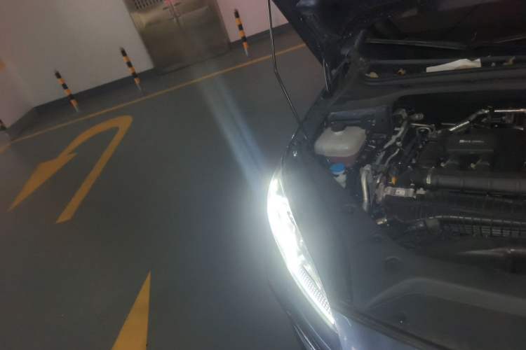 Used BYD Seal 06 New Energy 2024 DM-i 120KM Flagship Model Right Front Headlight