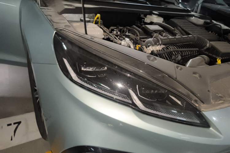 Used BYD Seal 06 New Energy 2024 DM-i 80KM Luxury Model Right Front Headlight