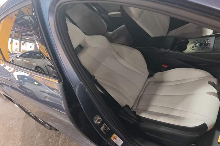 Used BYD Seal 06 New Energy 2024 DM-i 80KM Luxury Model Right Front Seat