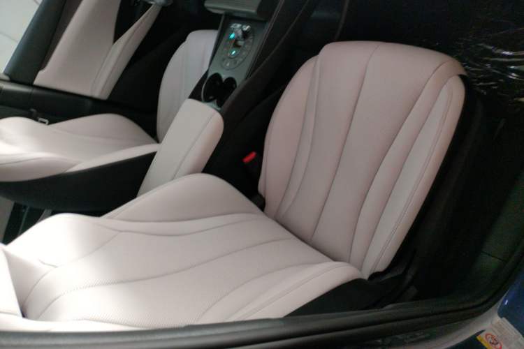 Used BYD Seal 06 New Energy 2024 DM-i 120KM Prestige Model Right Front Seat