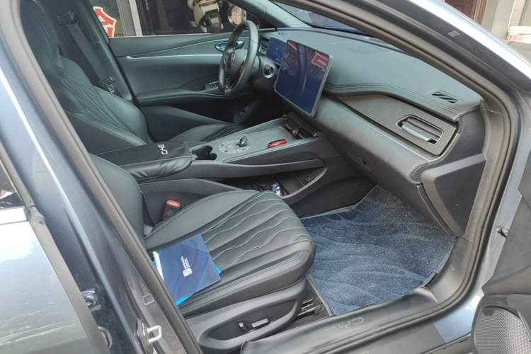 Used BYD Seal 06 New Energy 2024 DM-i 120KM Flagship Model Right Front Seat
