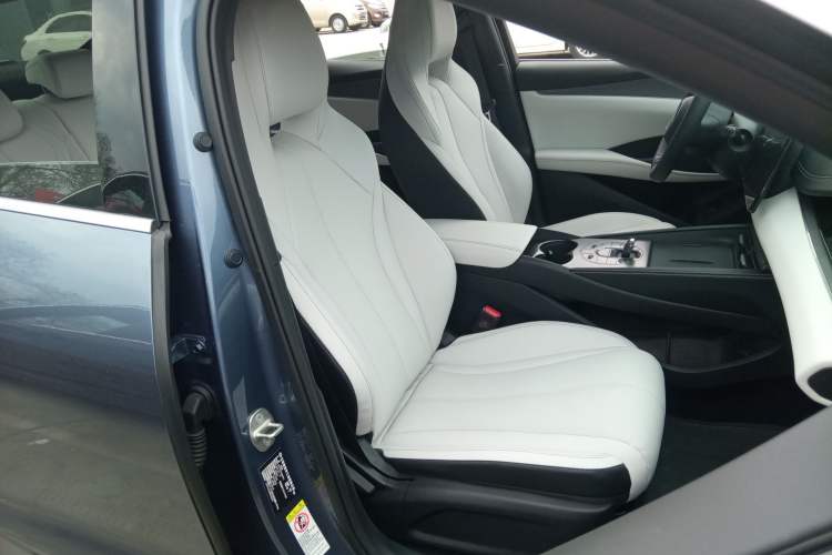 Used BYD Seal 06 New Energy 2024 DM-i 80KM Prestige Model Right Front Seat