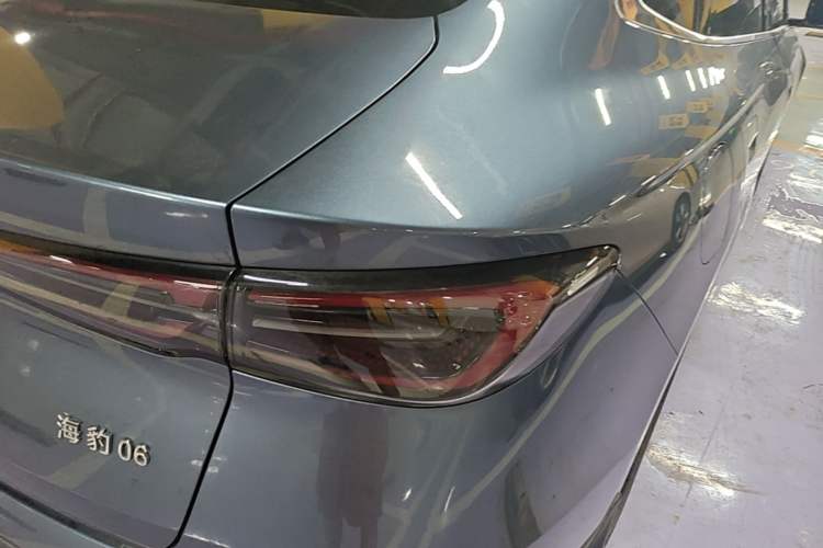 Used BYD Seal 06 New Energy 2024 DM-i 120KM Flagship Model Right Rear Taillight