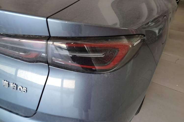 Used BYD Seal 06 New Energy 2024 DM-i 80KM Luxury Model Right Rear Taillight