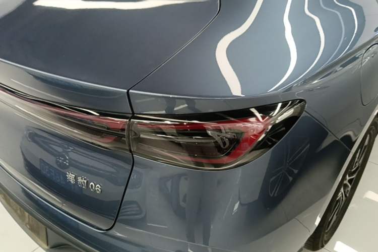 Used BYD Seal 06 New Energy 2024 DM-i 80KM Prestige Model Right Rear Taillight