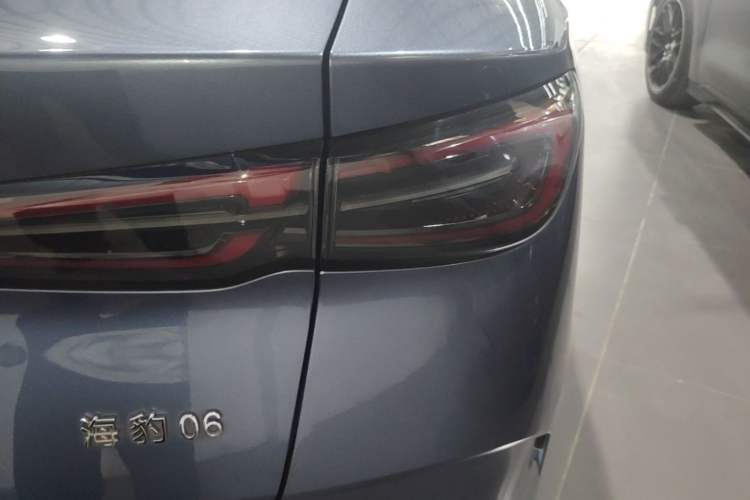 Used BYD Seal 06 New Energy 2024 DM-i 120KM Flagship Model Right Rear Taillight