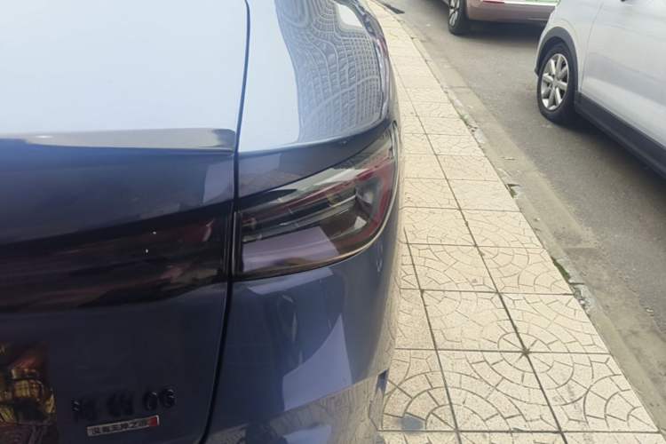 Used BYD Seal 06 New Energy 2024 DM-i 120KM Flagship Model Right Rear Taillight