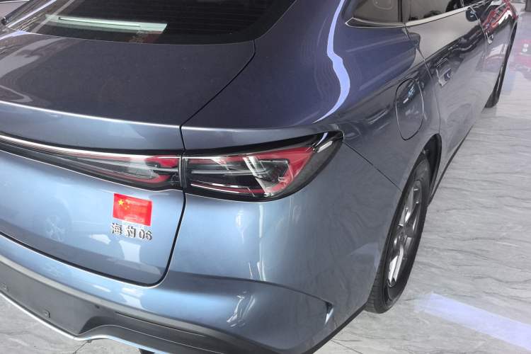 Used BYD Seal 06 New Energy 2024 DM-i 80KM Luxury Model Right Rear Taillight