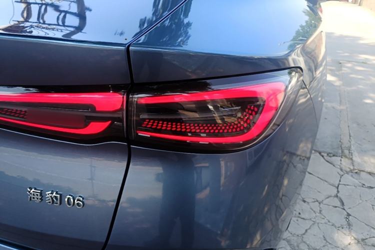 Used BYD Seal 06 New Energy 2024 DM-i 80KM Prestige Model Right Rear Taillight