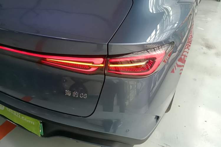 Used BYD Seal 06 New Energy 2024 DM-i 120KM Prestige Model Right Rear Taillight