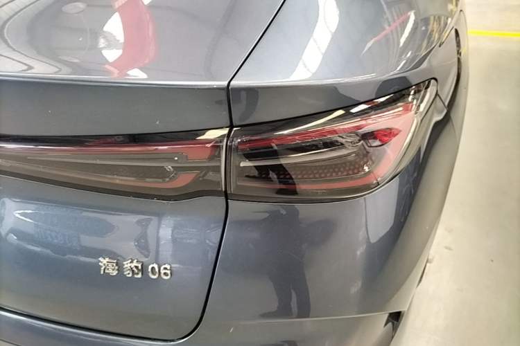 Used BYD Seal 06 New Energy 2024 DM-i 120KM Prestige Model Right Rear Taillight