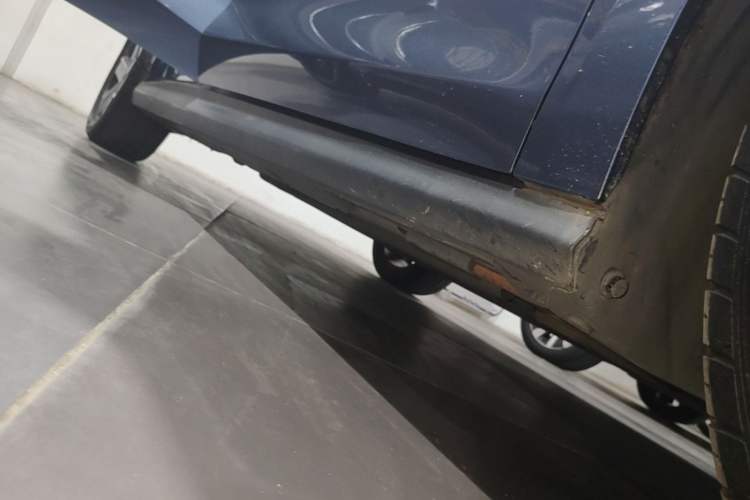 Used BYD Seal 06 New Energy 2024 DM-i 120KM Flagship Model Right Side Sill