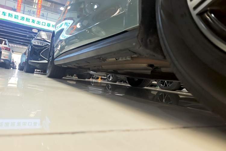 Used BYD Seal 06 New Energy 2024 DM-i 120KM Luxury Model Right Side Sill