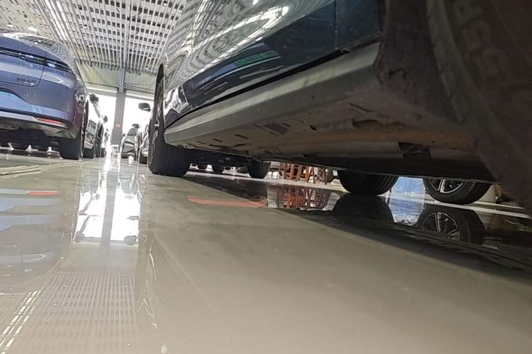 Used BYD Seal 06 New Energy 2024 DM-i 120KM Luxury Model Right Side Sill