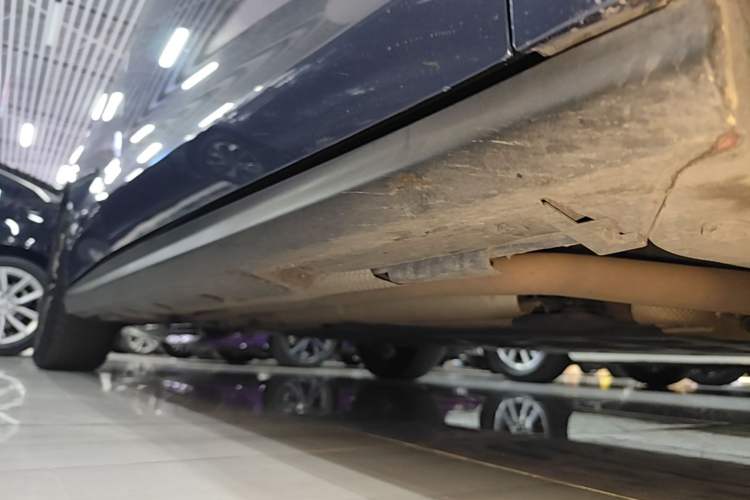 Used BYD Seal 06 New Energy 2024 DM-i 80KM Prestige Model Right Side Sill