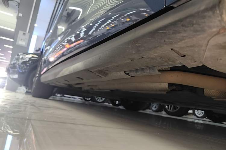 Used BYD Seal 06 New Energy 2024 DM-i 80KM Prestige Model Right Side Sill