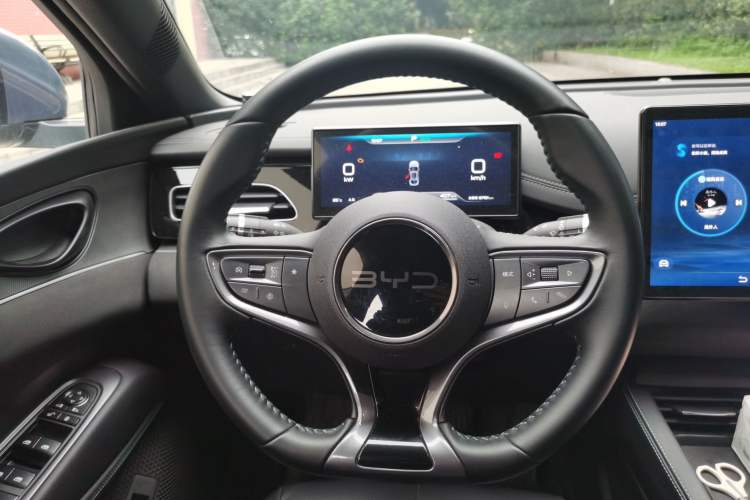 Used BYD Seal 06 New Energy 2024 DM-i 80KM Prestige Model Steering Wheel