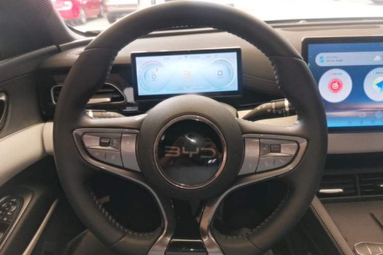 Used BYD Seal 06 New Energy 2024 DM-i 80KM Prestige Model Steering Wheel
