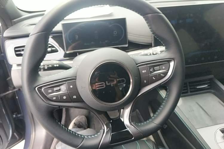 Used BYD Seal 06 New Energy 2024 DM-i 120KM Flagship Model Steering Wheel