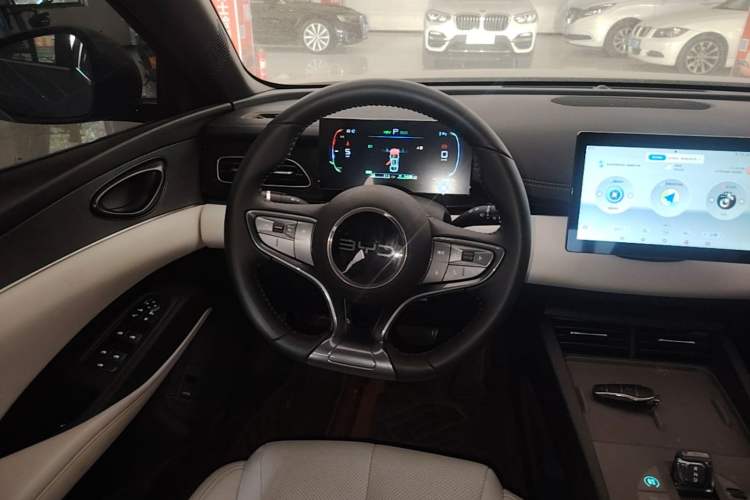 Used BYD Seal 06 New Energy 2024 DM-i 80KM Luxury Model Steering Wheel