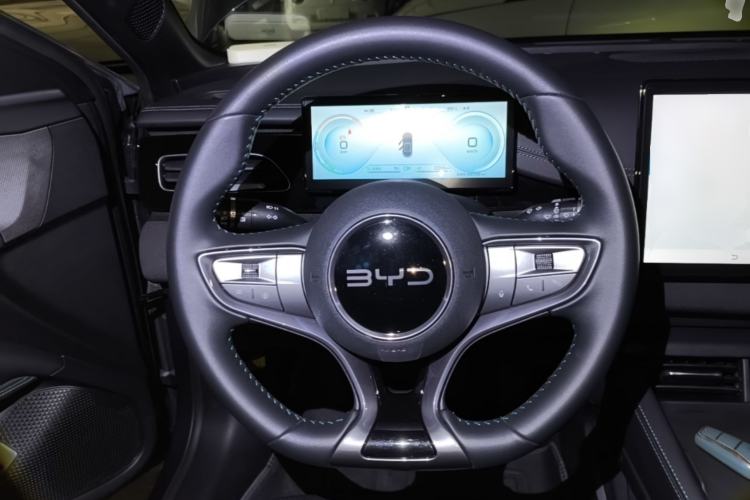 Used BYD Seal 06 New Energy 2024 DM-i 80KM Prestige Model Steering Wheel