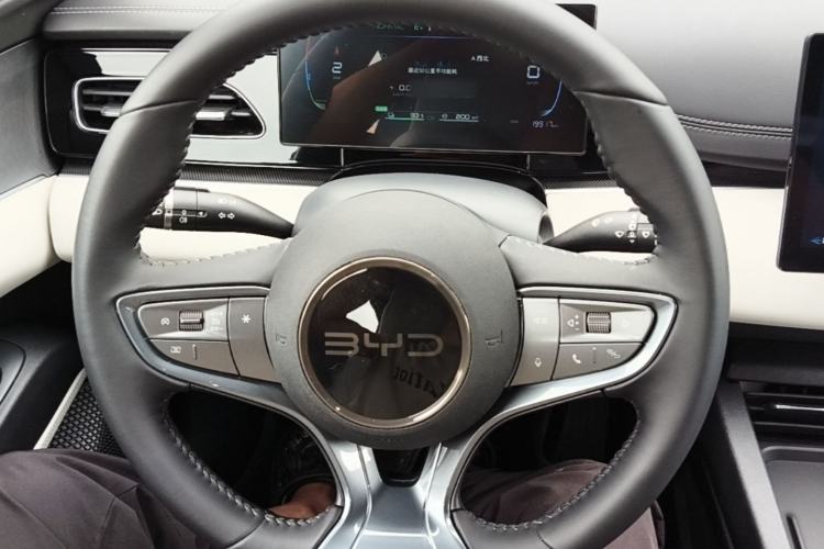 Used BYD Seal 06 New Energy 2024 DM-i 80KM Luxury Model Steering Wheel