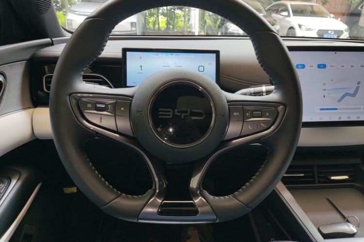 Used BYD Seal 06 New Energy 2024 DM-i 120KM Prestige Model Steering Wheel