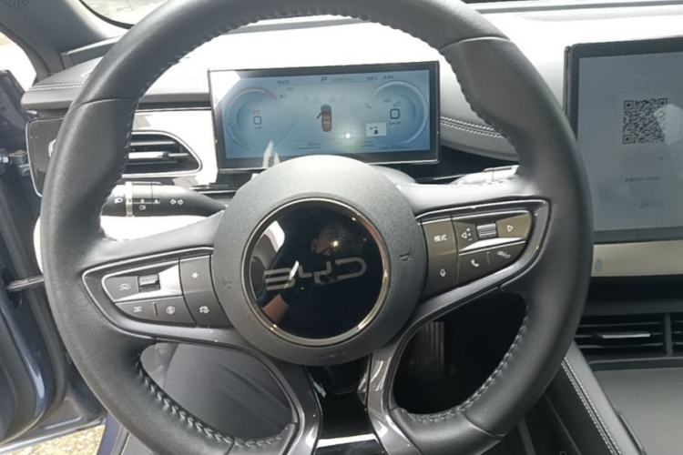 Used BYD Seal 06 New Energy 2024 DM-i 120KM Luxury Model Steering Wheel