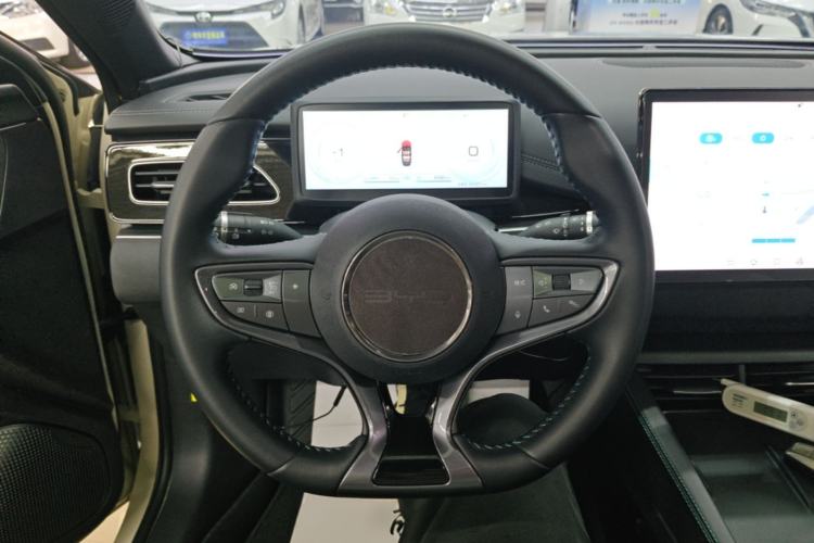 Used BYD Seal 06 New Energy 2024 DM-i 120KM Prestige Model Steering Wheel