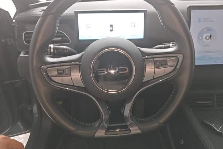 Used BYD Seal 06 New Energy 2024 DM-i 80KM Prestige Model Steering Wheel