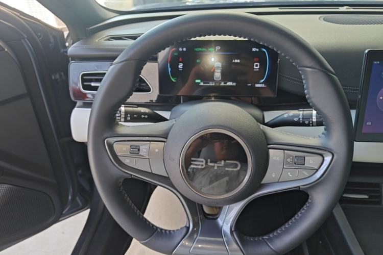 Used BYD Seal 06 New Energy 2024 DM-i 80KM Luxury Model Steering Wheel