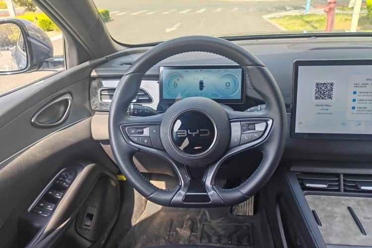 Used BYD Seal 06 New Energy 2024 DM-i 80KM Prestige Model Steering Wheel