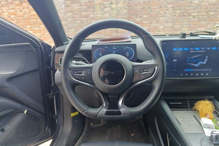 Used BYD Seal 06 New Energy 2024 DM-i 80KM Prestige Model Steering Wheel