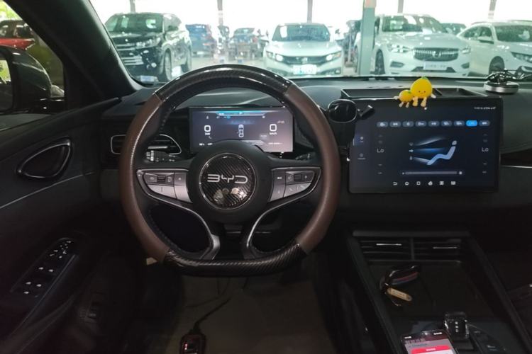 Used BYD Seal 06 New Energy 2024 DM-i 120KM Luxury Model Steering Wheel
