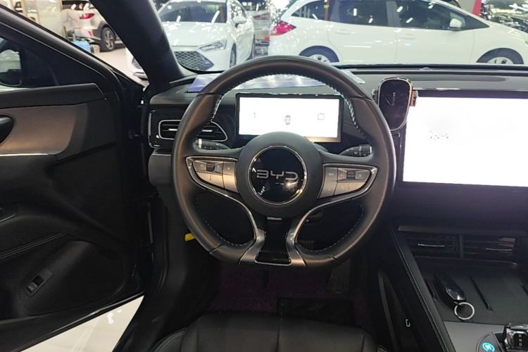 Used BYD Seal 06 New Energy 2024 DM-i 80KM Prestige Model Steering Wheel
