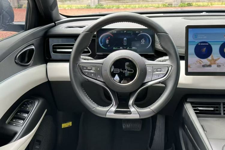 Used BYD Seal 06 New Energy 2024 DM-i 120KM Luxury Model Steering Wheel